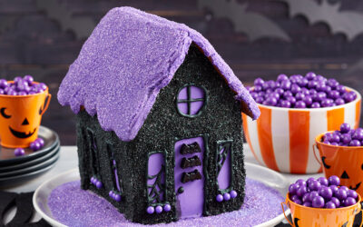 6 Cute & Creepy Halloween Gingerbread Houses