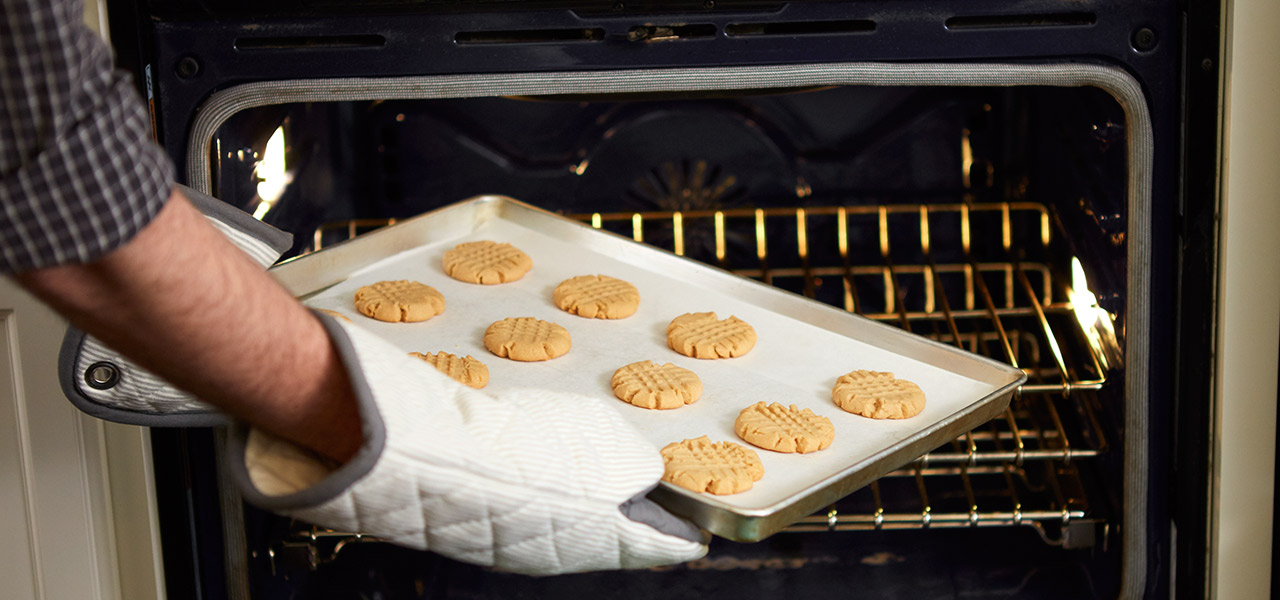 How to Clean Your Oven