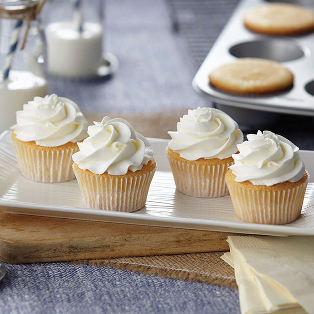 Vanilla custard cupcakes