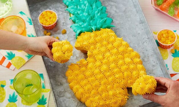 5 Pull-Apart Cupcake Cakes