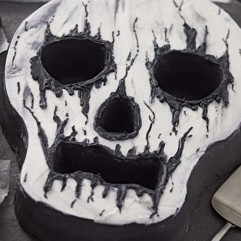 creepy skull shaped cake