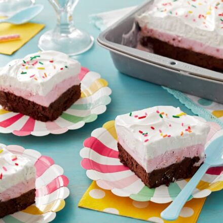 brownie ice cream cake slices