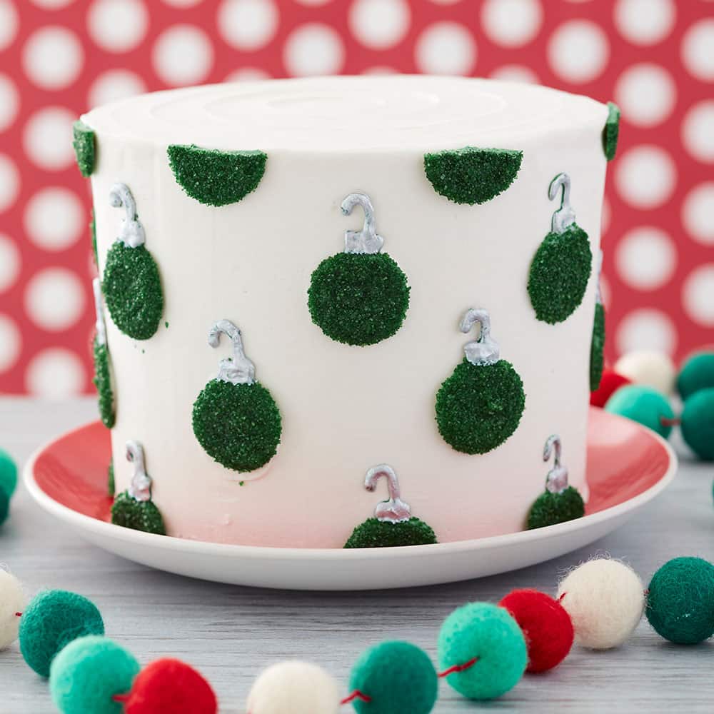 Christmas cake decoration ideas: How to decorate a Christmas cake