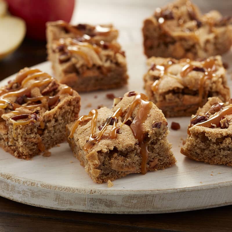 caramel apple cookie bar