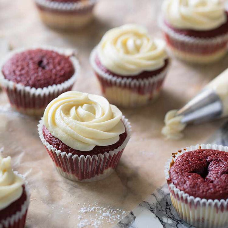 Red Velvet Cheesecake Cupcakes