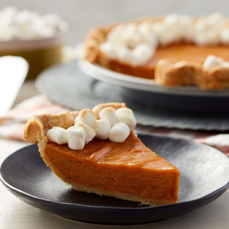 15 Best Holiday Pie Recipes to Enjoy this Thanksgiving | Wilton's