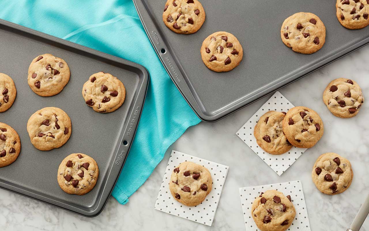 How to Clean Cookie Sheets and Other Bakeware, Wilton's Baking Blog