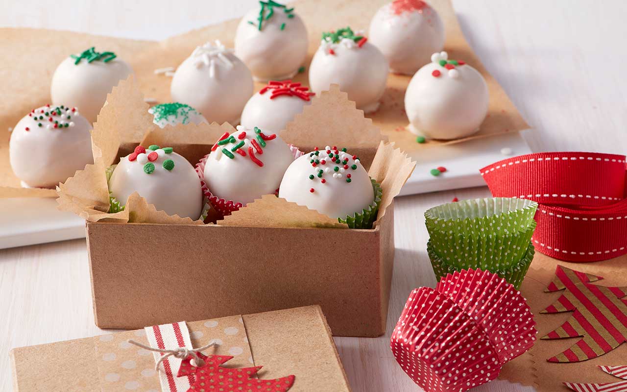 Christmas Cake Pops - Joy In Every Season