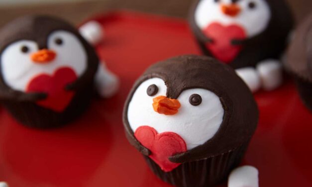 Penguin Cupcakes for Valentine’s Day