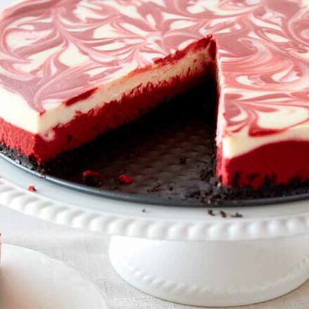 red velvet cheesecake